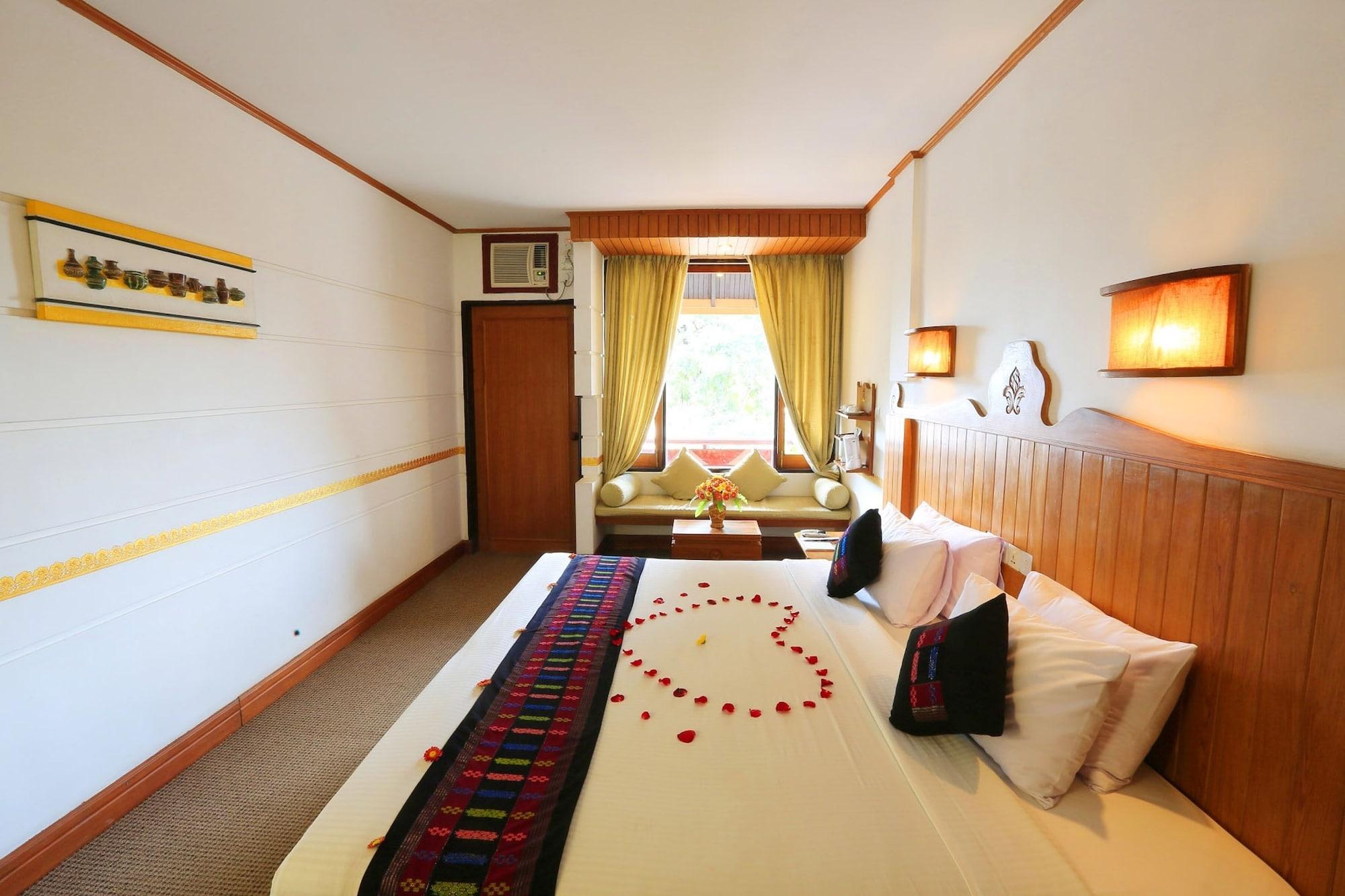 Hotel Amazing Nyaung Shwe Extérieur photo
