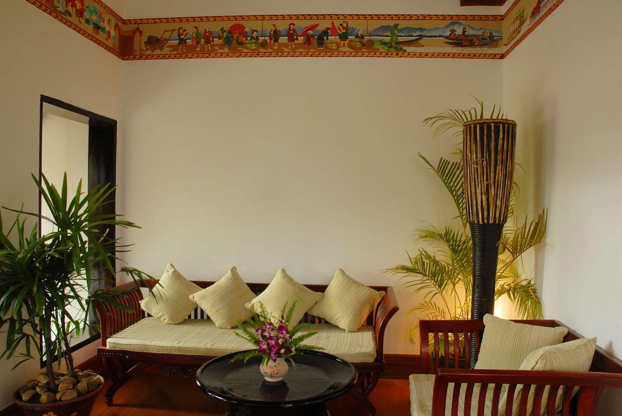 Hotel Amazing Nyaung Shwe Extérieur photo