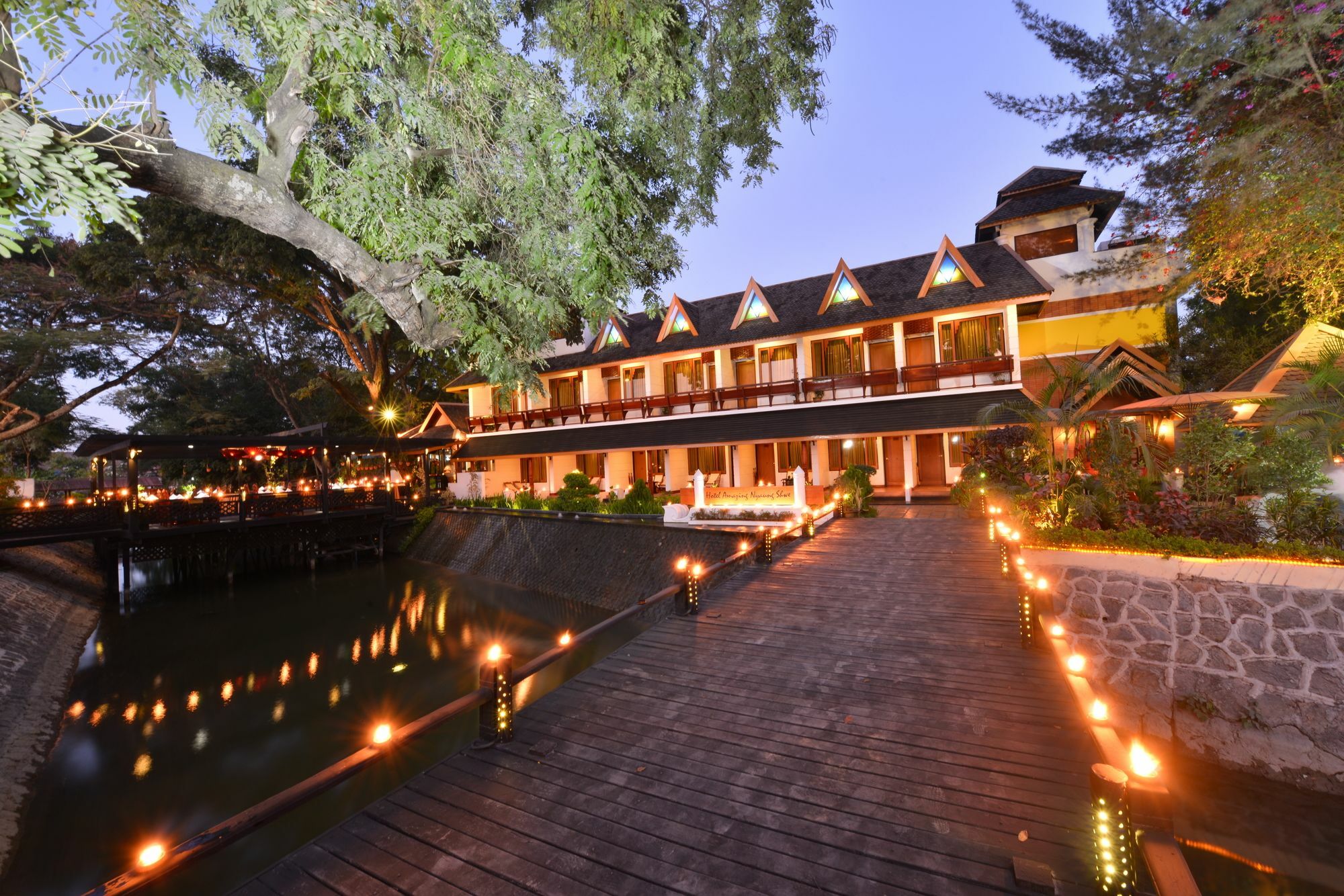 Hotel Amazing Nyaung Shwe Extérieur photo
