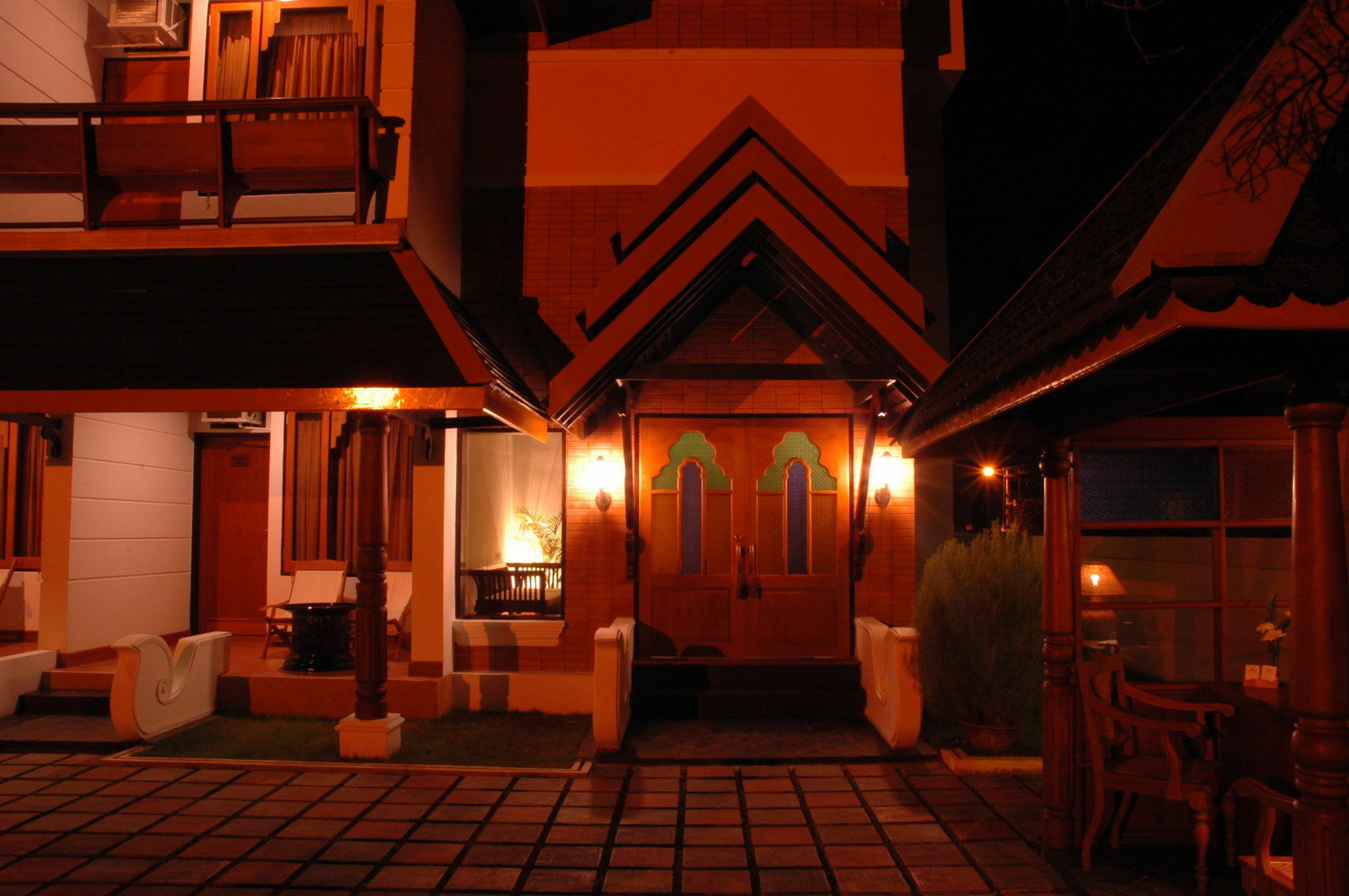 Hotel Amazing Nyaung Shwe Extérieur photo