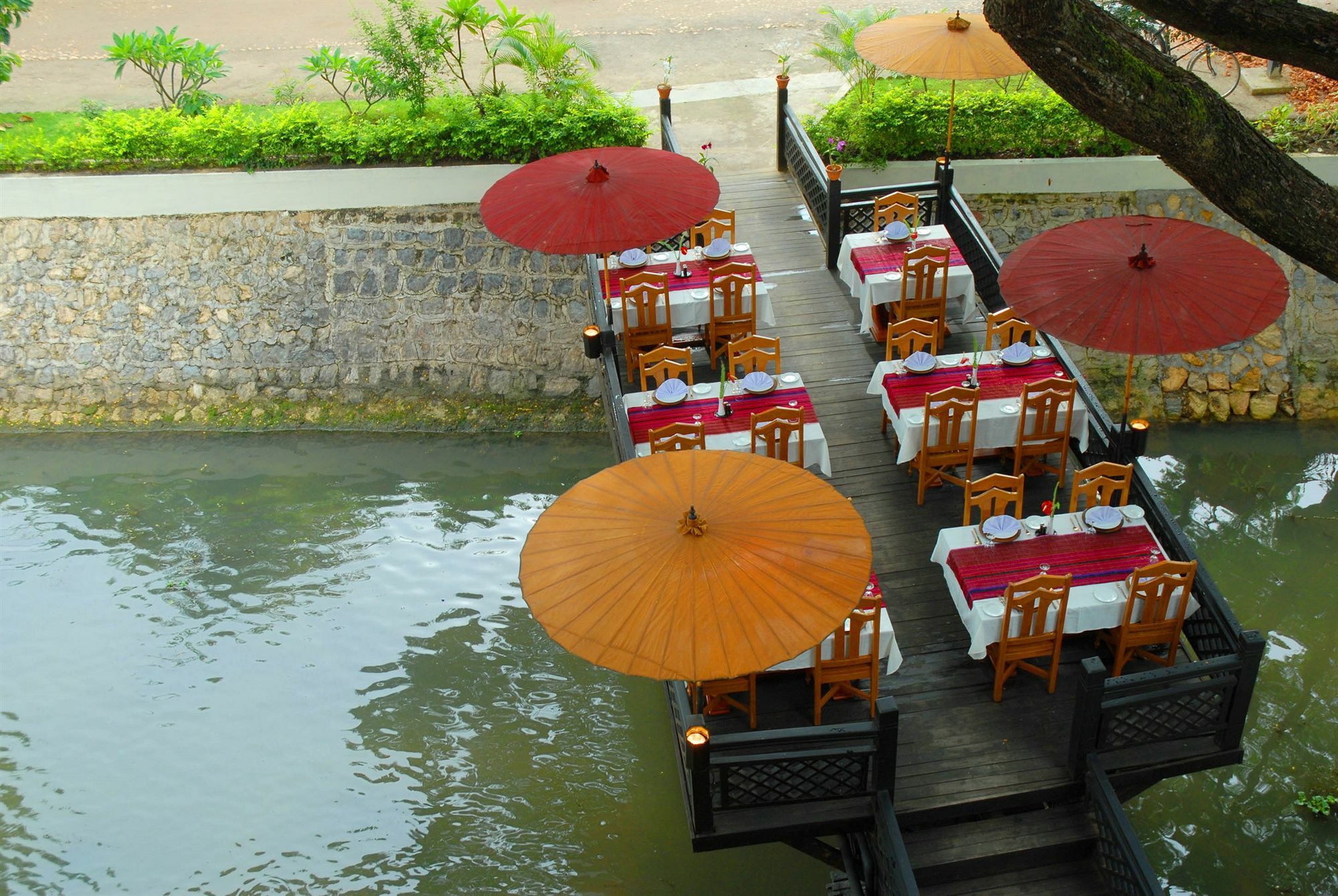 Hotel Amazing Nyaung Shwe Extérieur photo