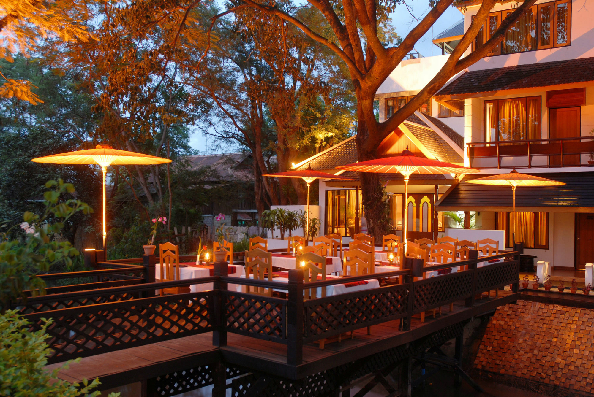 Hotel Amazing Nyaung Shwe Extérieur photo