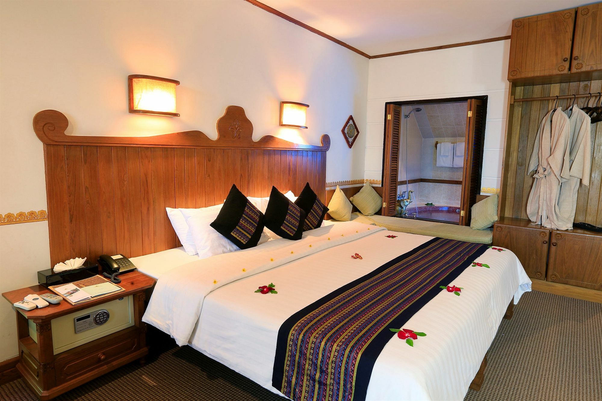 Hotel Amazing Nyaung Shwe Extérieur photo